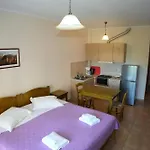 Porto Nirikos Apartman *