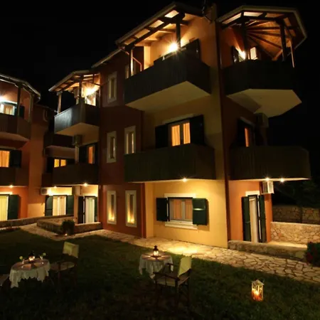 Porto Nirikos - Private Parking Apartment