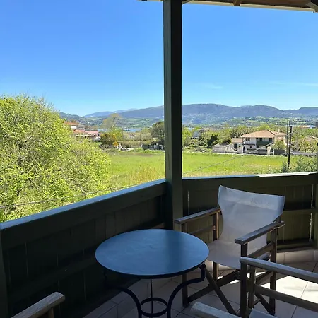 Porto Nirikos - Private Parking Apartment