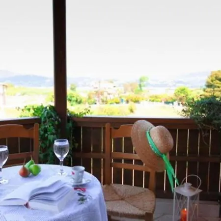 Porto Nirikos - Private Parking Apartment