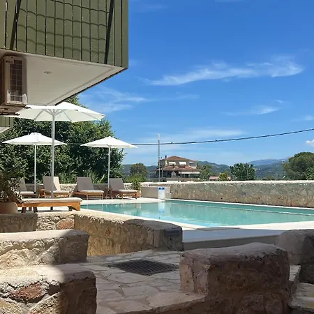 Porto Nirikos Apartman *